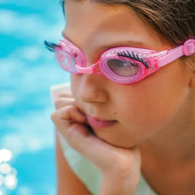 ראיתם את המשקפות ההסטריות שלנו?!
קולקצייה מהממת של משקפיים איכותיות ויפות!

מדרחוב זכרון יעקב המייסדים 52 חצר לייטנר

Www.nestplay.co.il